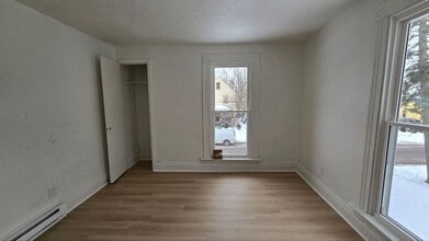 Building Photo - 502 W 23rd St