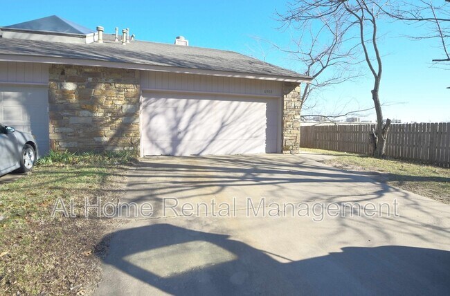 Foto del edificio - 6903 S 78th E Ave