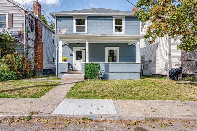 Foto del edificio - Beautiful 3 bedroom home in Aliquippa available August 1!