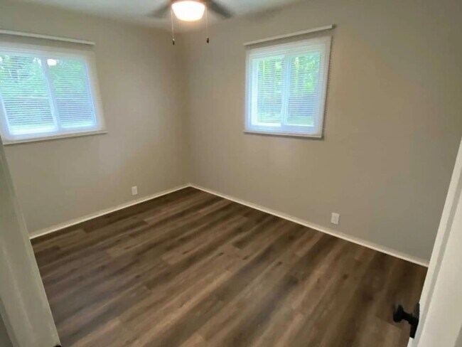 Foto del edificio - 3905 Poplar St