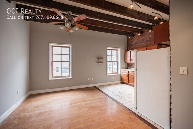 Foto del edificio - 2123 Spring Garden St