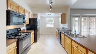 Interior Photo - Legacy at Mayland