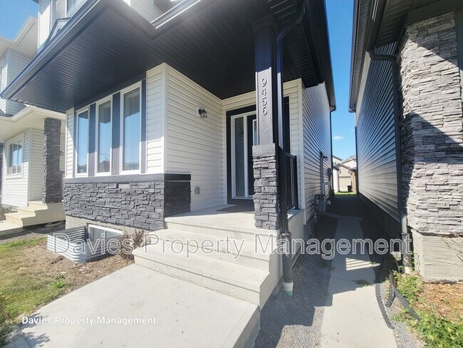 Photo du bâtiment - 9456 Colak Ln SW