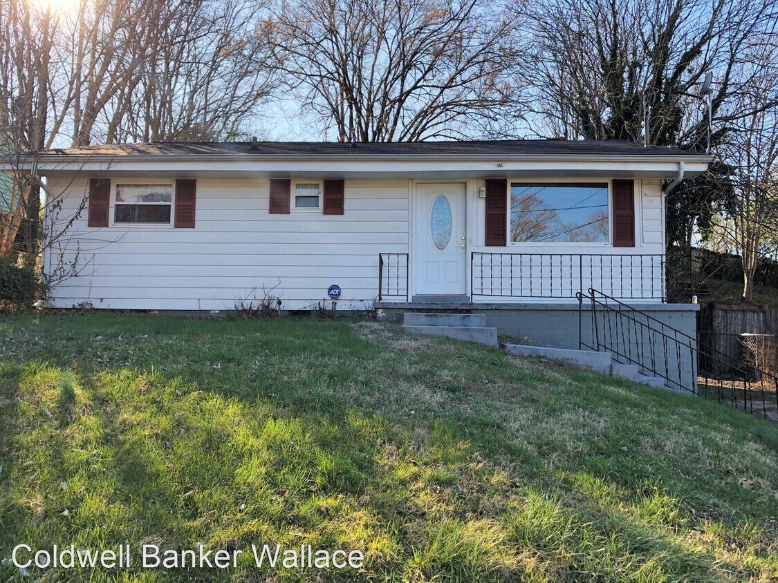 Primary Photo - 2 br, 1 bath House - 1209 E. Red Bud Drive