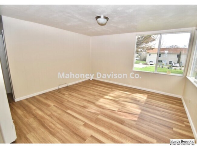 Foto del edificio - 2802 Western Ave