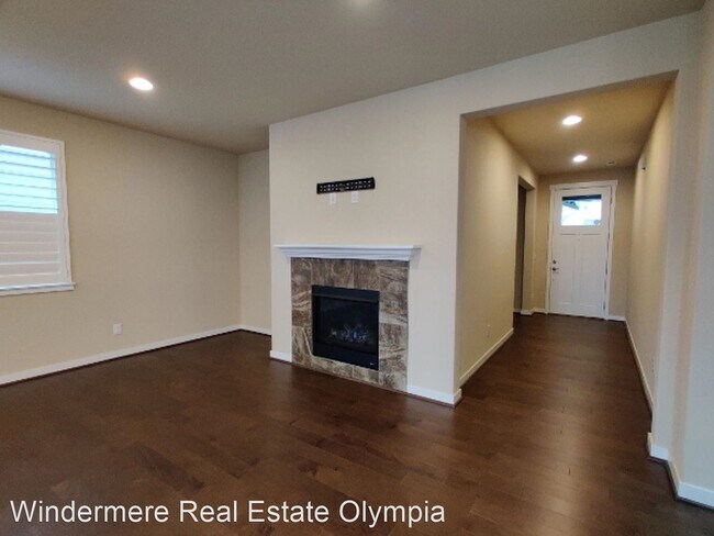 Foto del edificio - 3 br, 2 bath House - 9023 Silverspot St SE