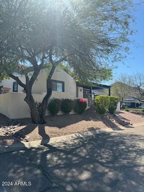 Foto del edificio - 1427 E Mission Ln
