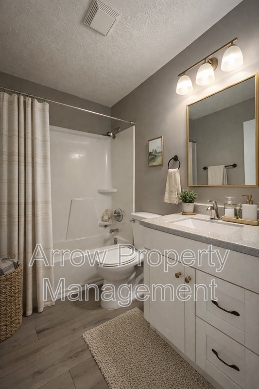 Building Photo - 2110 J St