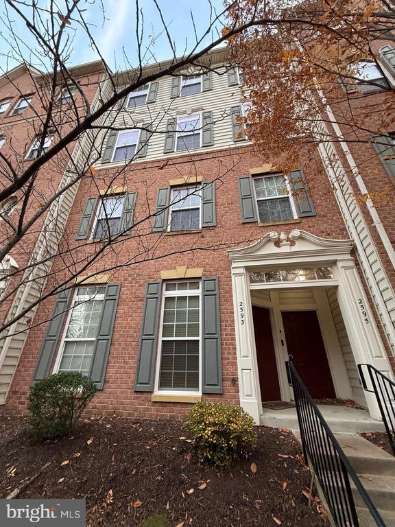 Foto principal - 2593 Eastbourne Dr