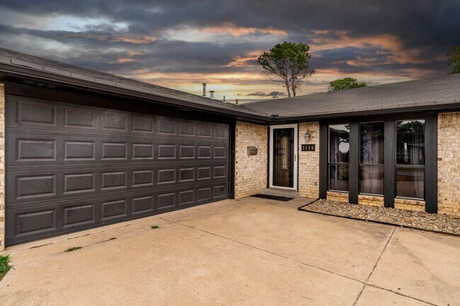 Foto del edificio - 3 Bedroom Rental with Gameroom!