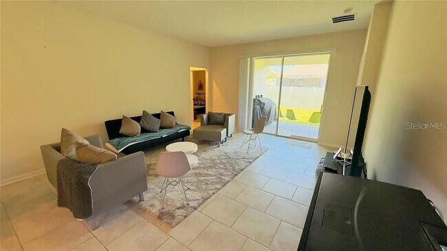 Foto del edificio - 5321 Amersham Ln