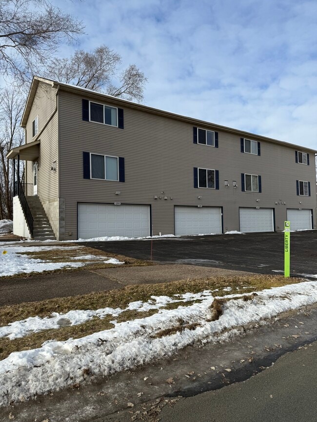 Building Photo - 5293 Manchester Dr