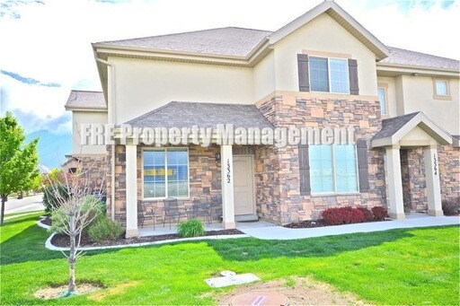 Building Photo - Executive 3 Bedroom Draper Townhome