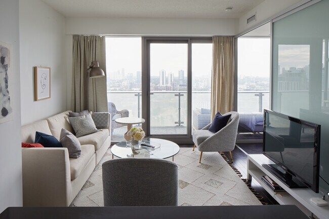 Building Photo - 390 Cherry St