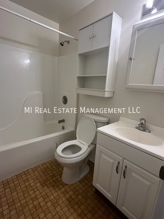 Foto del edificio - 7593 48th Ave