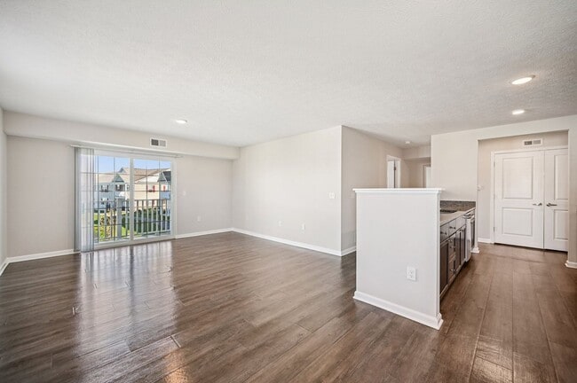 Interior Photo - The Square at Latham Park