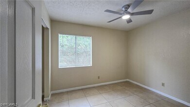 Building Photo - 4621 Bayshore Dr