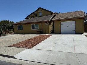 Building Photo - 666 Belvedere Dr