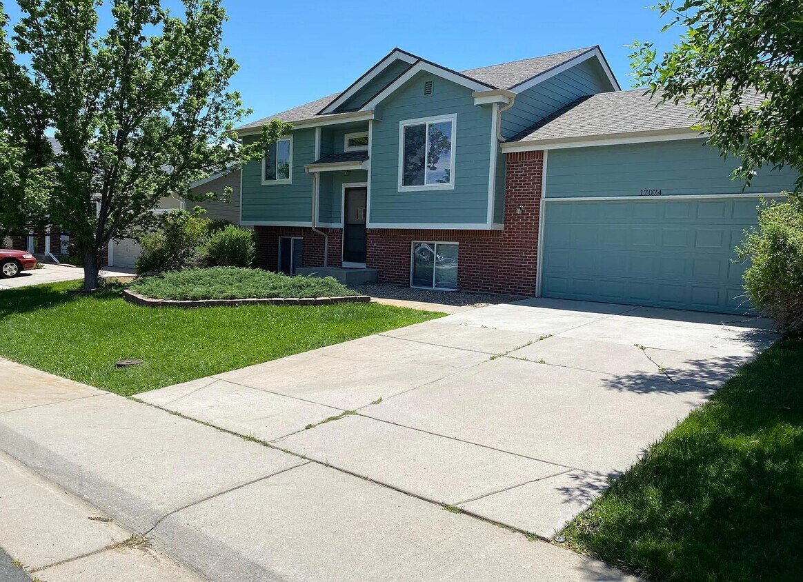 Primary Photo - 17074 E Florida Pl