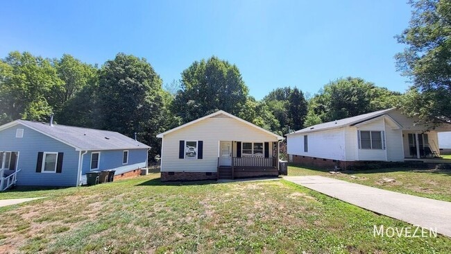 Building Photo - 4006 Coltrain Rd