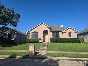 Building Photo - 1205 Christa Dr