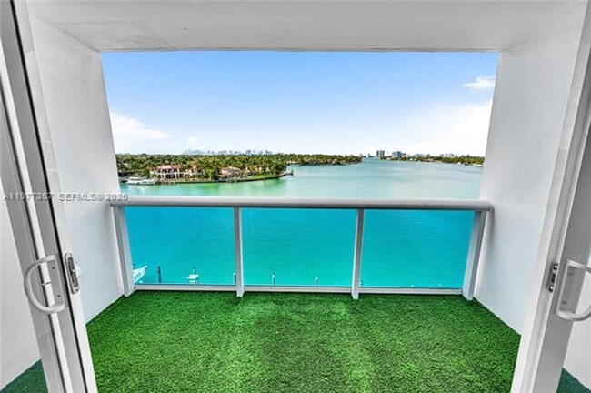 Foto del edificio - 6770 Indian Creek Dr