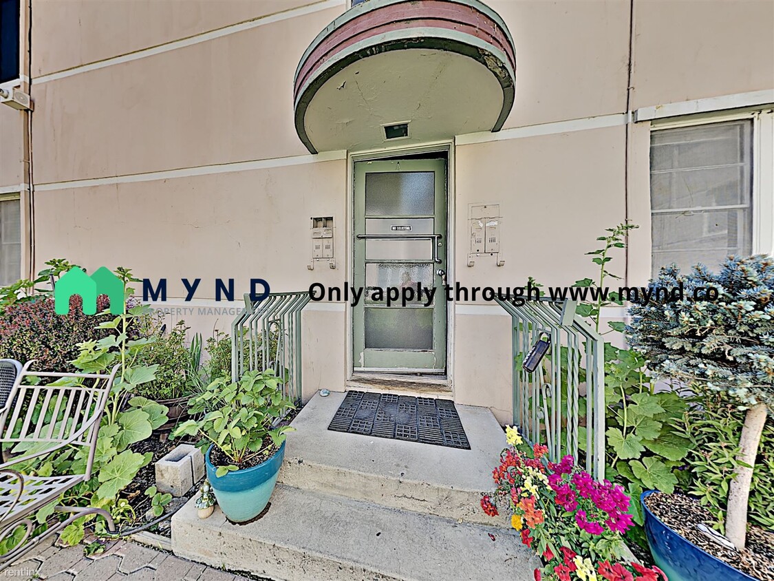 Primary Photo - 1045 Riverside Dr