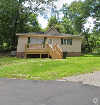Building Photo - 8 Village Terrace Dr