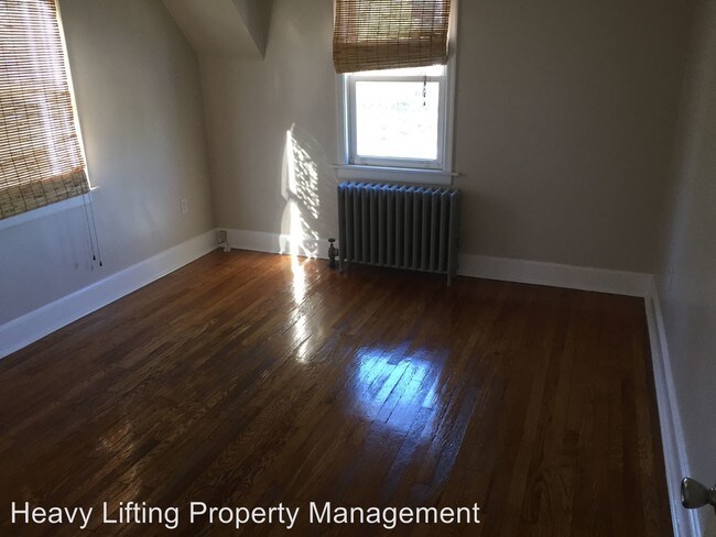 Building Photo - 3 br, 2 bath House - 4901 Locust Lane