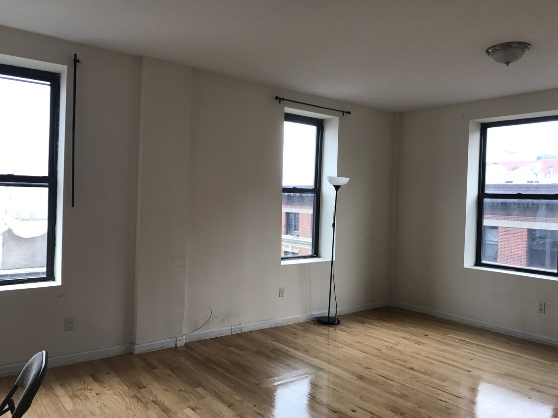 Foto principal - 3495 Broadway