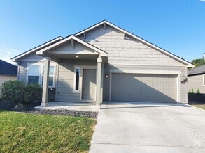 Building Photo - 513 Jordan Ln