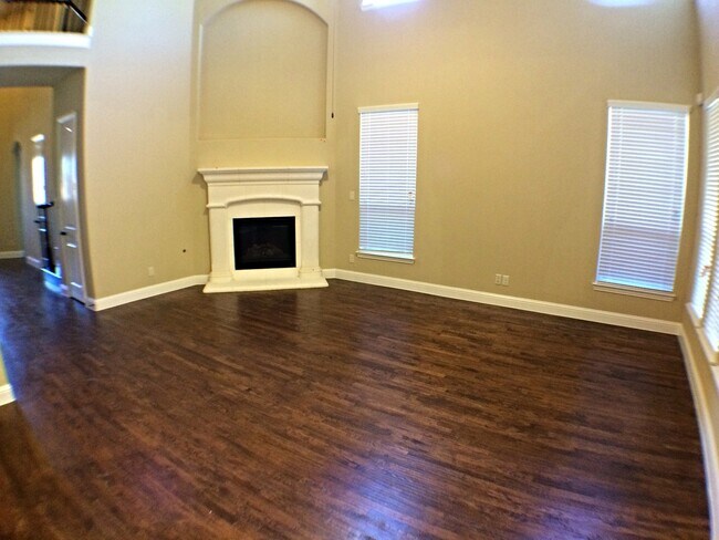 Building Photo - 5 Bdrm/4 Bath / Media Room/ 3300 SF In North Carrollton/Brick And Stone Facade
