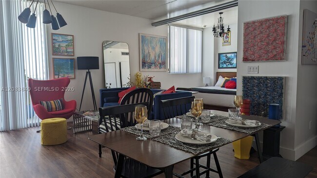 Foto del edificio - 690 SW 1st Ct