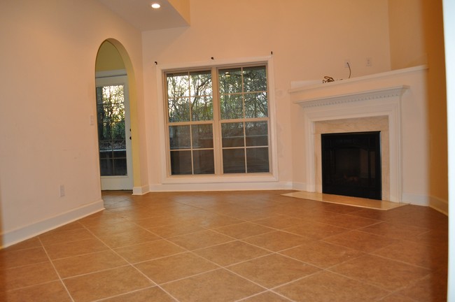 livingroom tiled - Northview Townhomes