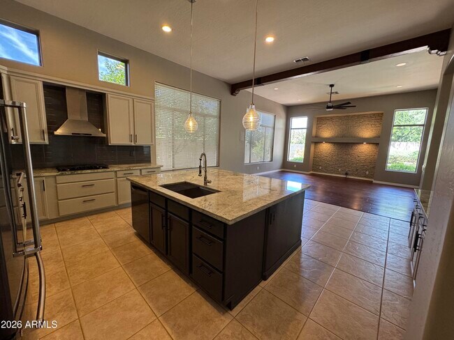 Foto del edificio - 3172 E Birchwood Pl