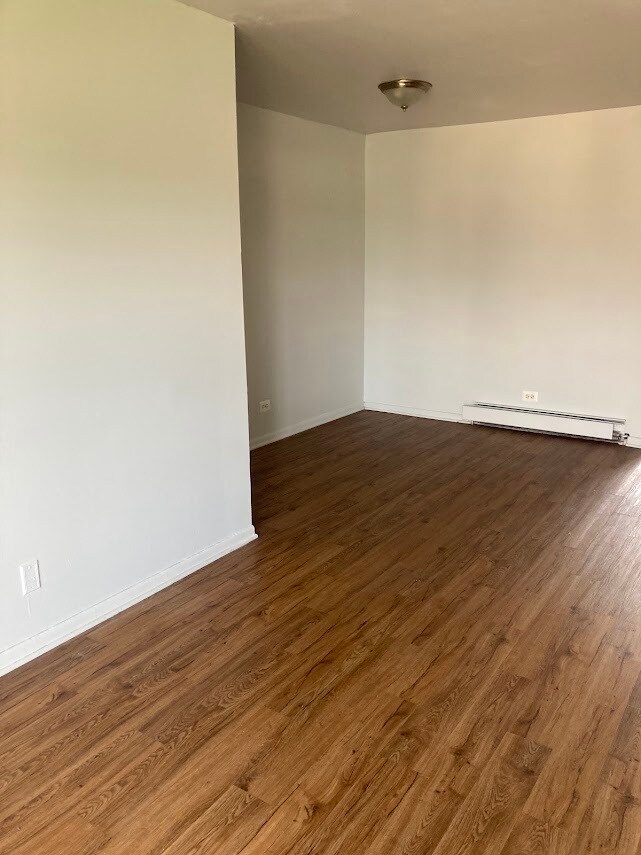 Building Photo - 92 Olesen Dr