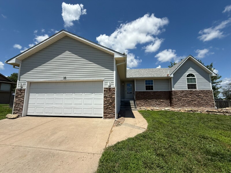 Foto principal - 16 Cedar Pointe Ct