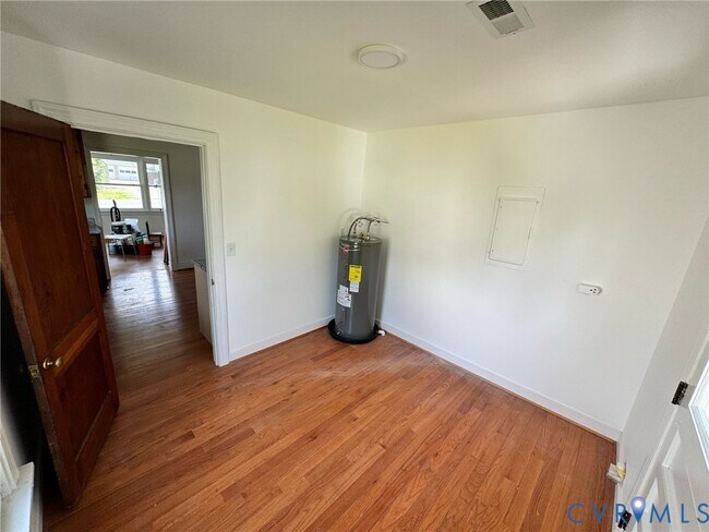 Foto del edificio - 2922 Lincoln Ave