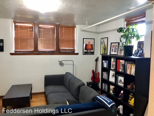 Building Photo - 3326 Nicollet Ave