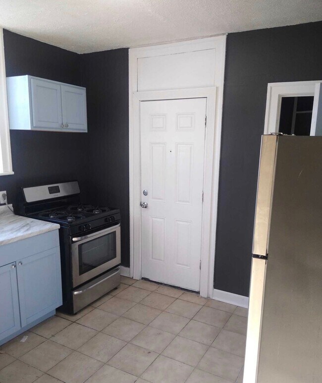 Foto del edificio - 2503 E 84th St