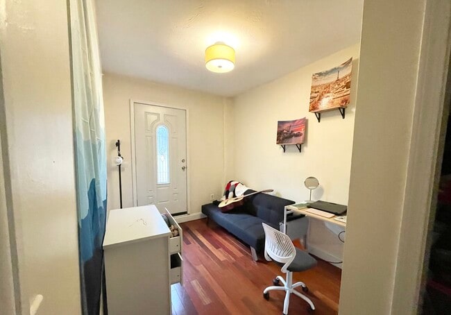 Building Photo - 45 Hemenway St