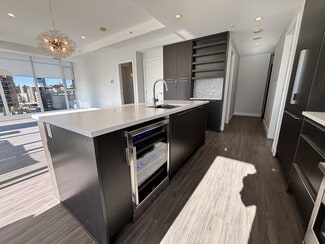 Building Photo - 930-516 16 Ave SW