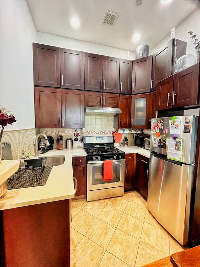 Foto del edificio - 208 Lefferts Pl