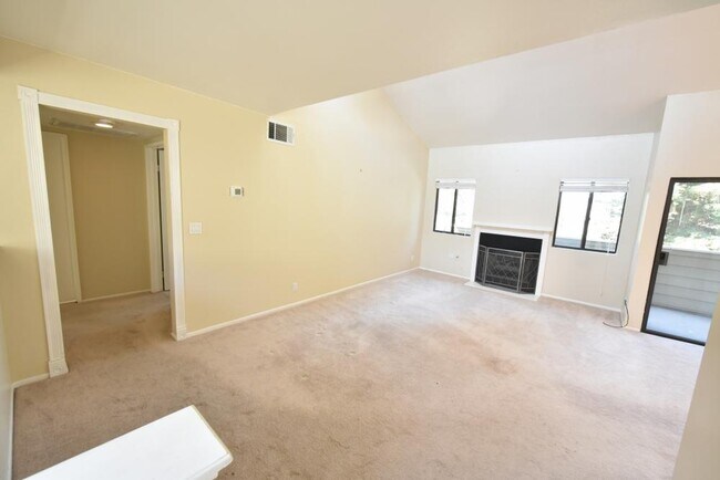 Foto del edificio - 2 bedroom in Hercules CA 94547