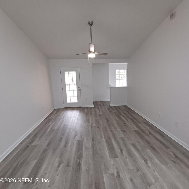 Foto del edificio - 575 Oakleaf Plantation Pkwy