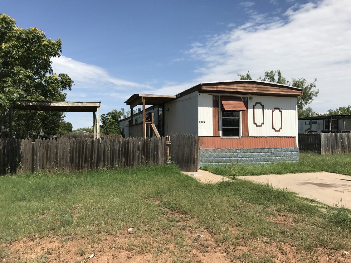 Building Photo - 3 bed 2 bath home