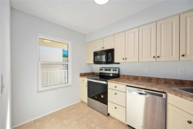 Foto del edificio - 7294 Cloister Dr