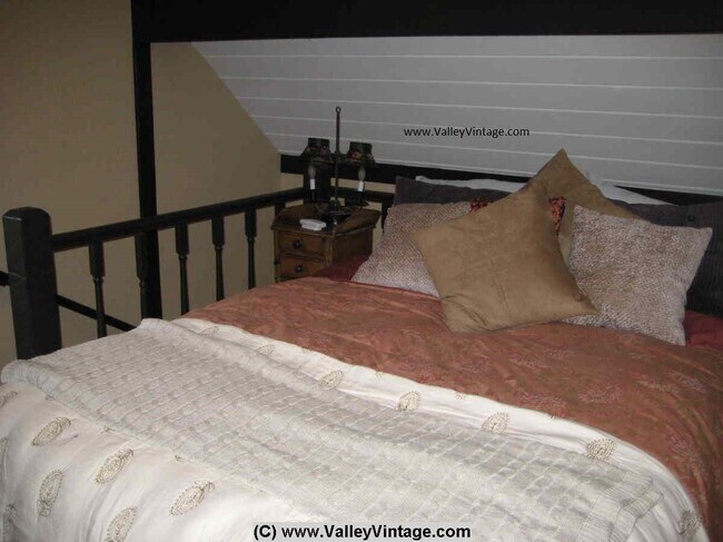 Foto del edificio - 16714 Oak View Dr