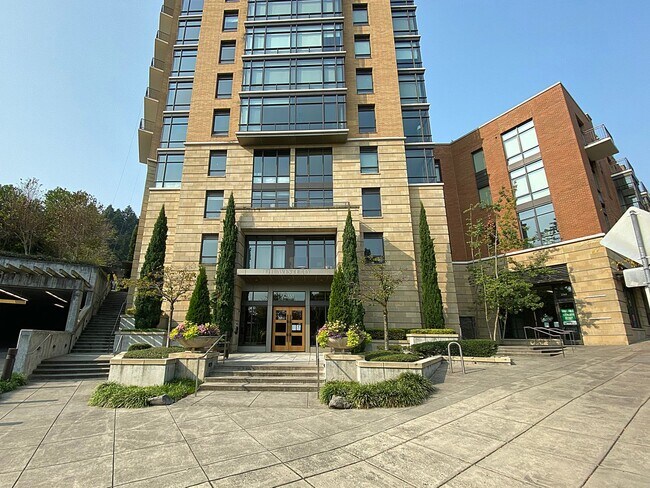 Foto del edificio - Fantastic 11th Floor Westerly Condo with C...