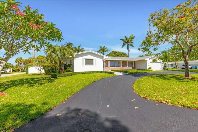 Foto del edificio - 13790 SW 80th Ave